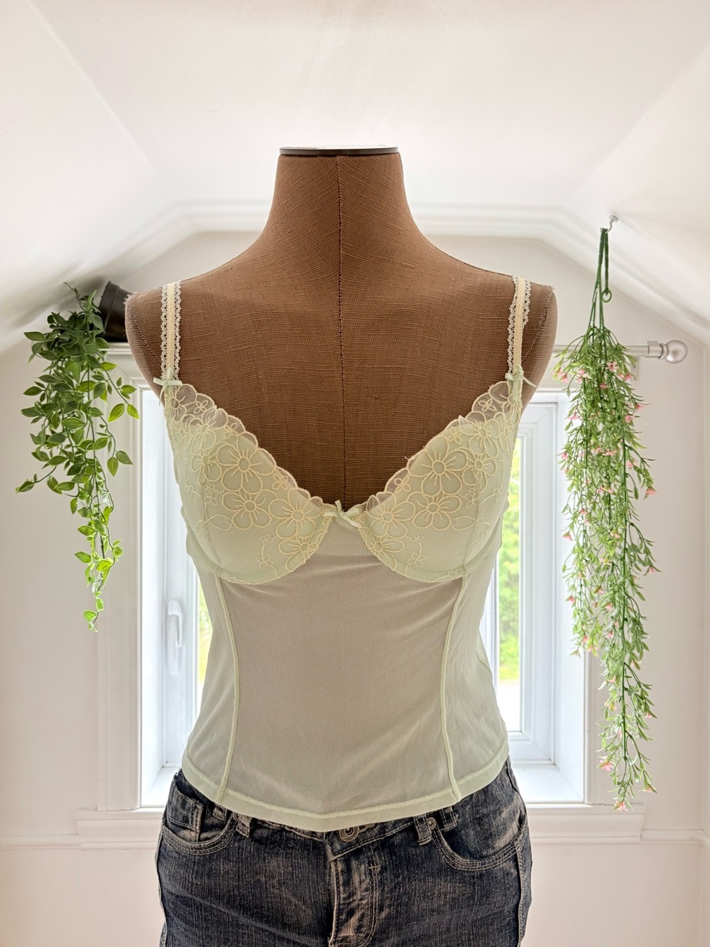 Women's Lace-Trim Camisole in Light Green - Unbranded